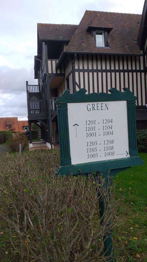 Golf De Deauville , Place-Inn Экстерьер фото